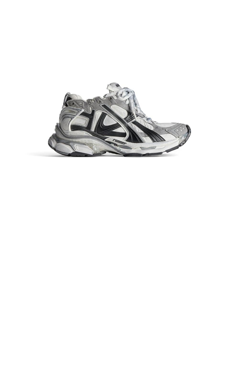 러너 스니커즈 772767 > Runner - 러너