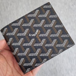 [68번] 고** 빅투와르 반지갑