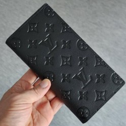 [69번] 루* 브라짜 월릿