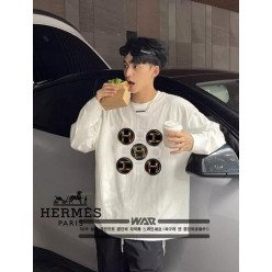 에*** H 실선 오방 패턴 긴팔 티셔츠