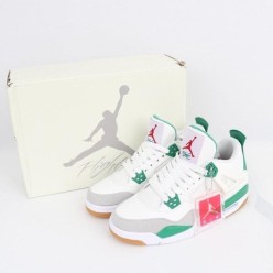 나** 조던4 SB 레트로 파인 그린