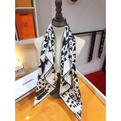 샤* 내츄럴 패턴 화이트 방도 스카프