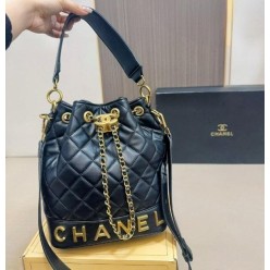 샤* 로고 버킷백