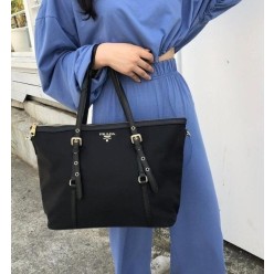 프** 포코노 쇼퍼백