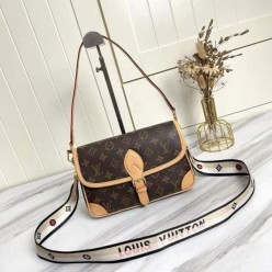 루* 다이앤 모노그램 숄더백