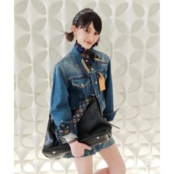 루* 트렁크 사각 모노그램 블랙 스카프