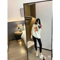 아*** 배색 소매자수 맨투맨 (두툼)