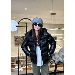 프** 트라이앵 글로고 다운 패딩