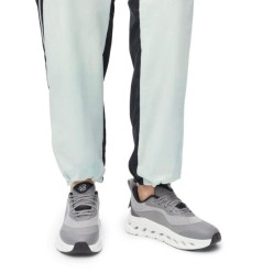 로** x 온 러닝 클라우드틸트 20 블랙 화이트