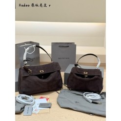 발**** 로데오 스웨이드