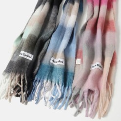 아** 체크 머플러