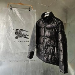 버** 이퀘스트리안 나이트패치 패딩 자켓