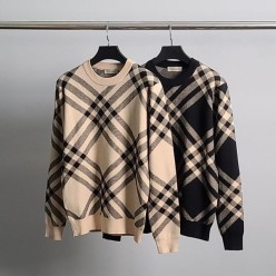 버** 사선체크 니트