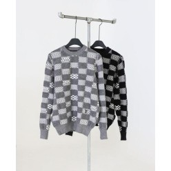 루* 자수로고 모노 테리 짜임 라운드 스웨터