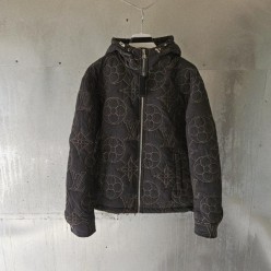 루* 모노그램 플라워 퀄팅 후드자켓