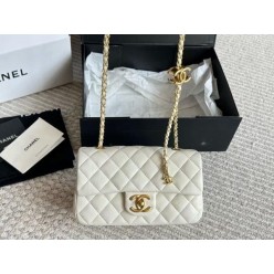 샤* 신상 체인 플랩백