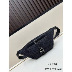 디* 신상 오블리크 힙색