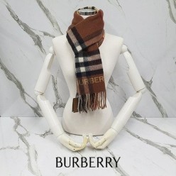 버** 컨트라스트 체크 캐시미어 머플러 310