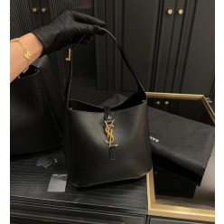 생** LE5A7 숄더백