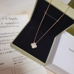 반*** 아펠 알함브라 목걸이