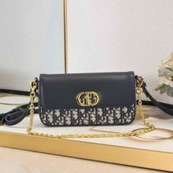 디* 에비뉴 이스트웨스트