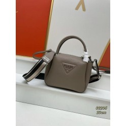 프** 신상 핸들백