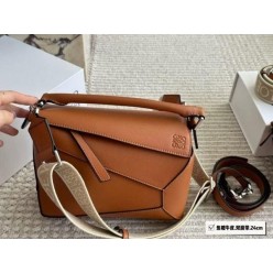 로** 퍼즐 숄더백