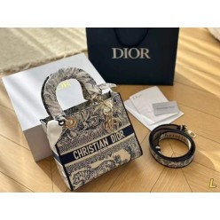 디* 오블리크 호랑이 백