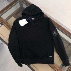 캐* 블랙와펜 로고패치 후드 스웨트 셔츠