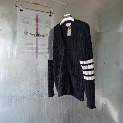 톰* 사선완장 아란케이블 가디건