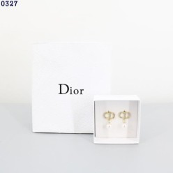 디* CD로고 큐빅 진주 귀걸이