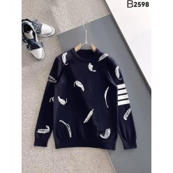 톰* 깃털자수 니트