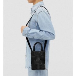 보** 미니 레더 카세트 토트백 블랙