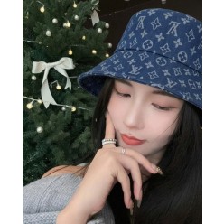 루* 모노그램 데님 자가드 버킷햇 수입