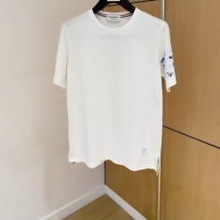 톰* 자수코튼 반팔 티셔츠