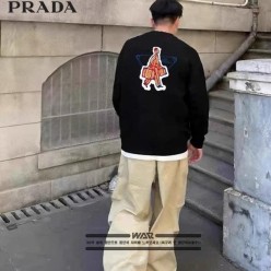 프** 백 사람 로고 디자인 긴팔티셔츠 (시보리없음)