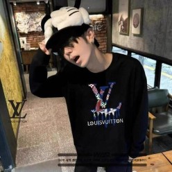루* 패턴 무늬 로고 디자인 긴팔티셔츠 (시보리없음)