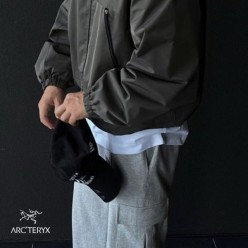 아**** 고프코어 후드 윈드자켓