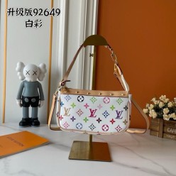 루* 포쉐트 악세수아