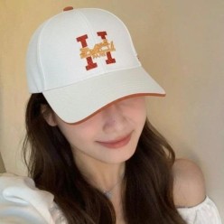 에*** 로고 자수 볼캡수입