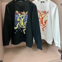 아**** 운보이 그래픽 맨투맨