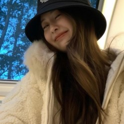 발**** 로고 자수 멀티 버킷햇 수입