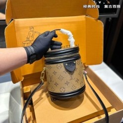 루* 깐느 베니티백