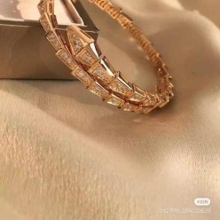 불** 세르펜티 바이퍼 브레이슬릿