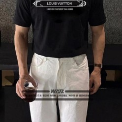 루* 고대 문양 바 로고 반팔티셔츠