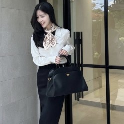 루* 실크 모노그램 방도