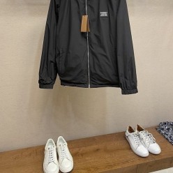 버** 리버시블 바람막이