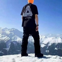아**** X 팔라스 스카치 티셔츠