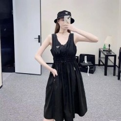 프** 리나일론 슬리브리스 드레스