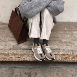 에*** 수입프리미엄급 Loop sneaker